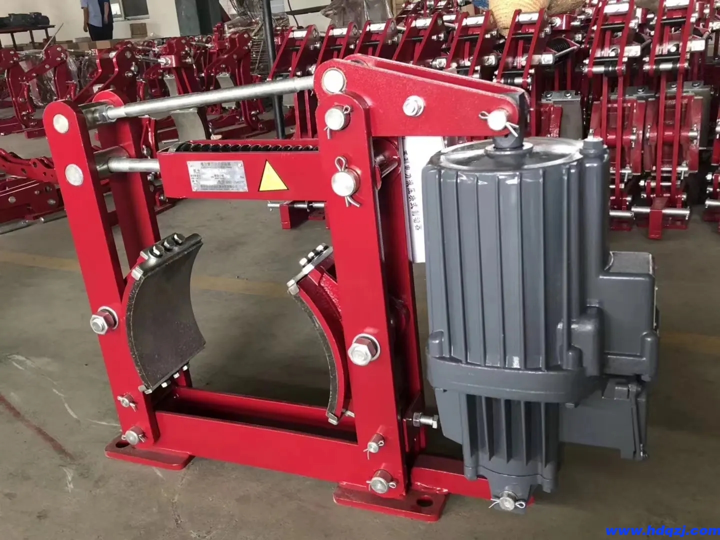 YWZ(13)型電力液壓鼓式制動器 YWZ(13)型電力液壓鼓式制動器