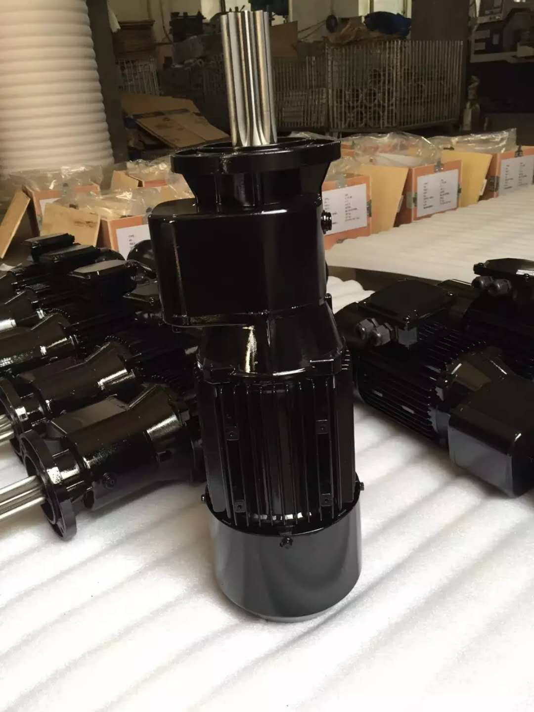 LD型歐式電動單梁起重機 LD型歐式電動單梁起重機