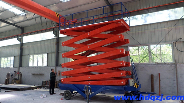 特制老式移動剪叉升降機|移動剪叉式升降機-濟南鼎通升降機械有限公司 特制老式移動剪叉升降機|移動剪叉式升降機-濟南鼎通升降機械有限公司