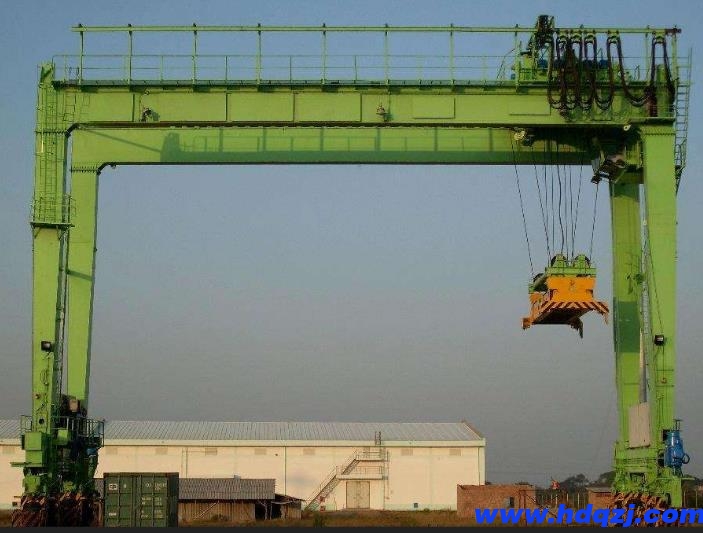 輪胎式門式起重機 輪胎式門式起重機