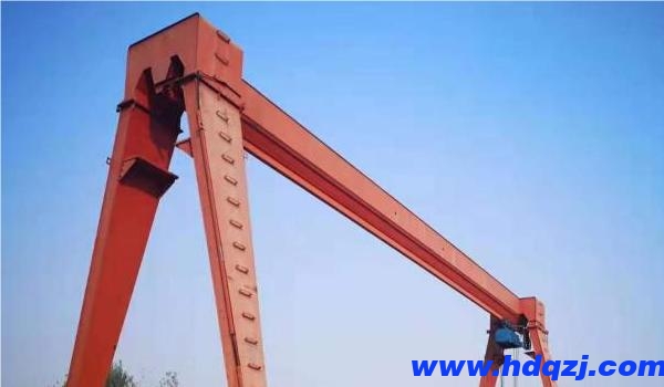 1689645440210804.jpg 龍門吊夾軌器:提升**效率的重要配件