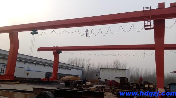 制梁場的龍門吊:如何確保龍門吊在制梁場**高效運行?