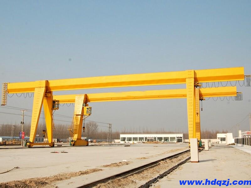 門式起重機(jī)的形式分類及應(yīng)用特點