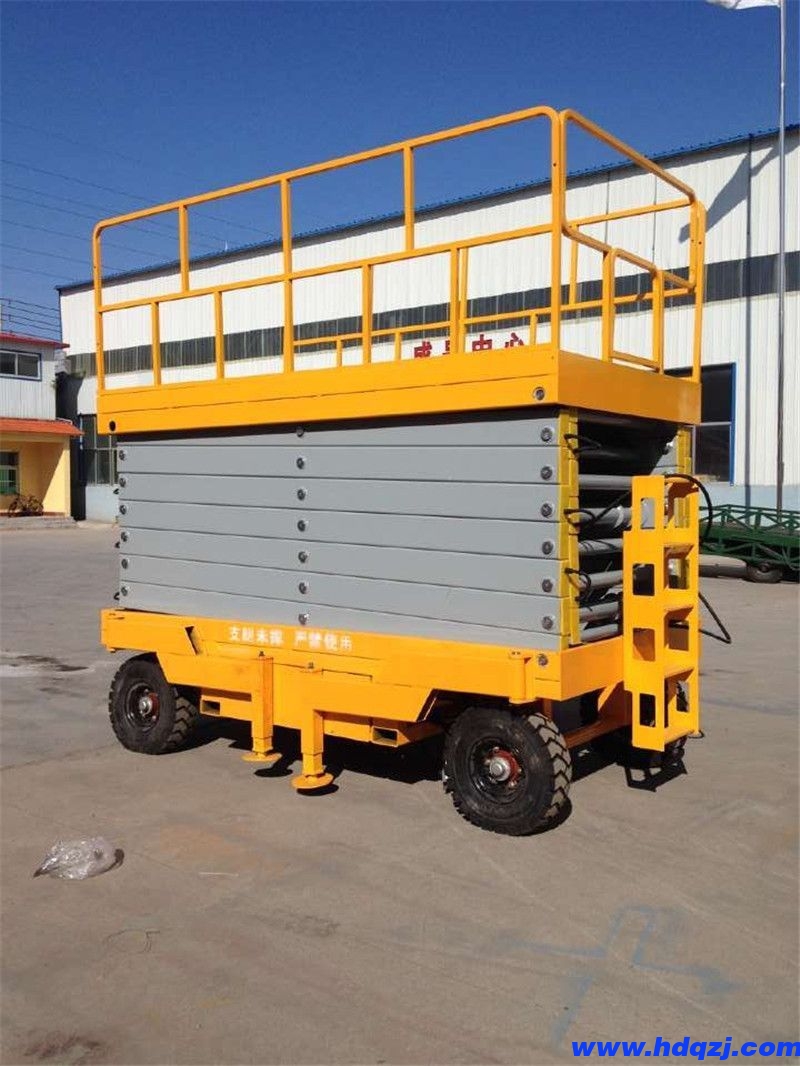 移動式升降機(jī) 移動式升降機(jī)